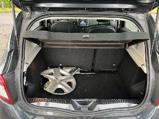 Dacia Sandero Automaat !! Weinig km !! picture 15