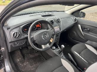 Dacia Sandero Automaat !! Weinig km !! picture 10