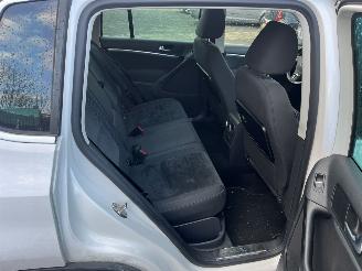 Volkswagen Tiguan Weinig km !! picture 17