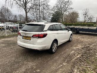 Opel Astra SPORTS TOURER 1.5 cdti weinig km !! picture 5
