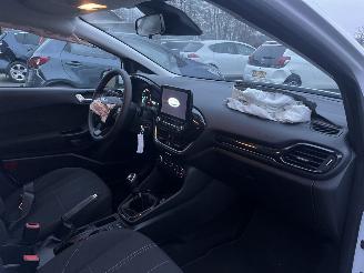 Ford Fiesta  picture 24