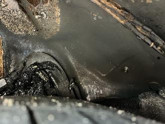 Mercedes E-klasse Lichte brandschade !! picture 28