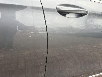 Mercedes E-klasse Lichte brandschade !! picture 21