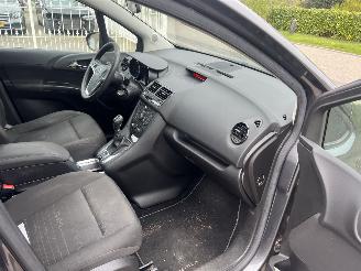 Opel Meriva 1.7 cdti motorschade !! picture 16