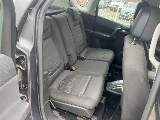 Opel Meriva 1.7 cdti motorschade !! picture 15