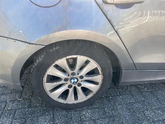 BMW 1-serie 116i picture 19