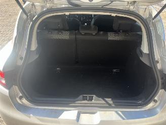 Renault Clio 0.9 tce weinig schade !! picture 14