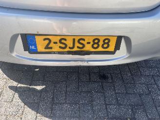 Mitsubishi Space-gear Automaat !! Zeer weinig km !! picture 17
