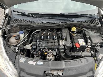 Peugeot 208 1.0 vti weinig km !! picture 23