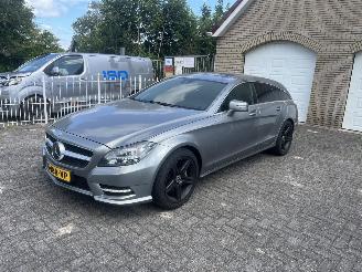 Schadeauto Mercedes CLS 350 cgi Weinig km !! 2012/9