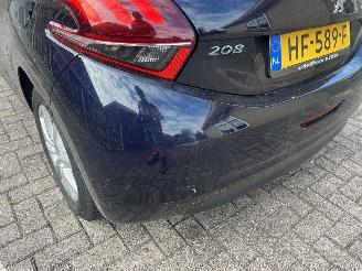Peugeot 208 1.2 puretech picture 22