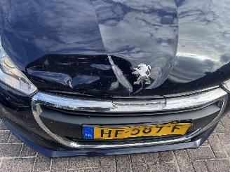 Peugeot 208 1.2 puretech picture 18