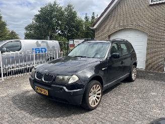 Vaurioauto  passenger cars BMW X3 2.0i motorschade 2005/10