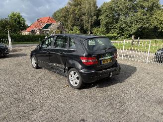 Mercedes B-klasse B200 automaat !! picture 3