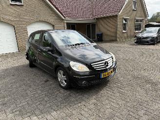Mercedes B-klasse B200 automaat !! picture 7
