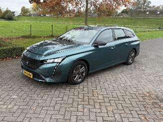 uszkodzony samochody osobowe Peugeot 308 SW 1.2 Puretech Active 2023/1