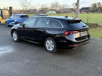 Skoda Octavia 2.0 TDI 110KW DSG7 AUTOMAAT picture 5
