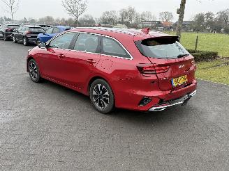 Kia Ceed Spotrswagon 1.6 GDI PHEV Dynamicline picture 4