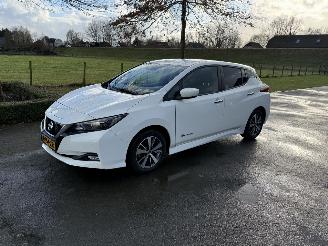 uszkodzony samochody osobowe Nissan Leaf Acenta 40 kWh 2018/10