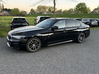 damaged passenger cars BMW 5-serie 518D / Auto / M-Pakket 2022/1