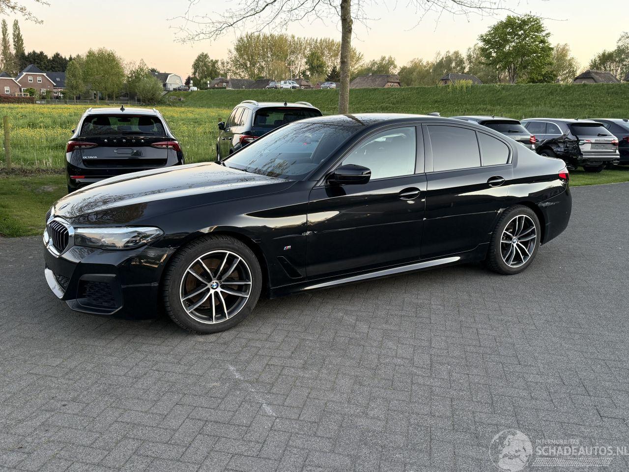 BMW 5-serie 518D / Auto / M-Pakket
