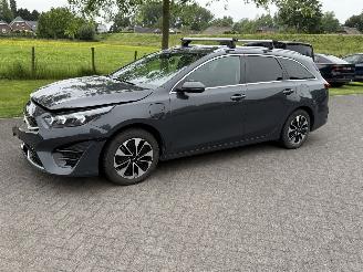 Voiture accidenté Kia Ceed 1.6 GDI PHEV BUSINESS LINE / Automaat 2024/5