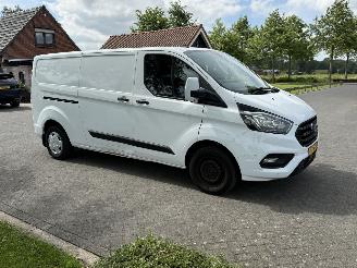 Ford Transit Custom 300 2.0 TDCI L2H1 picture 4
