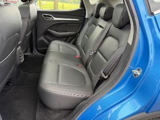 MG ZS EV Long Range Luxury 70 kWh / Panorama / Leer picture 10