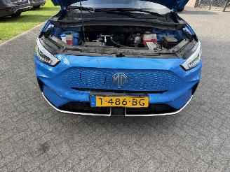 MG ZS EV Long Range Luxury 70 kWh / Panorama / Leer picture 8
