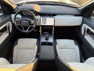 Land Rover Discovery Sport P270E AWD Plug-in Hybrid picture 14