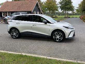 MG MG4 77 kWh Trophy Extended Range picture 4