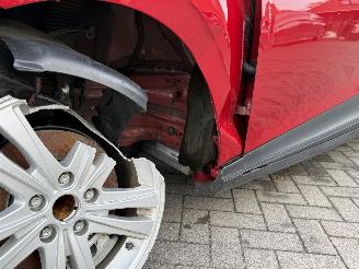 MG MG4 64 kWh Luxury Long Range picture 12
