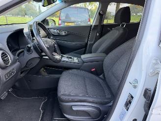 Hyundai Kona EV Premium Sky 64 kWh picture 9
