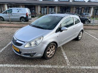 Opel Corsa 1.4 16V ENJOY picture 3
