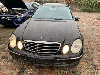 damaged passenger cars Mercedes E-klasse 320 CDI 4 MATIC AVANTGARDE 2006/4