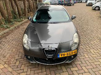 uszkodzony samochody osobowe Alfa Romeo Giulietta 1.4 t distinctive 2011/9