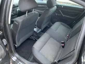 Volkswagen Passat 1.6 trendline picture 11