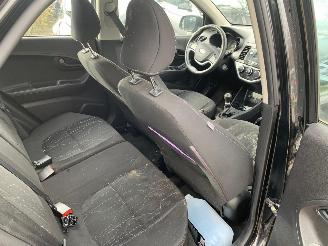 Kia Picanto  picture 13