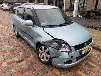 Suzuki Swift  picture 3