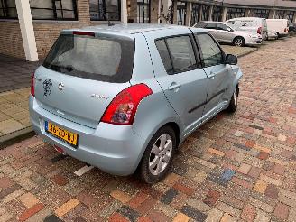 Suzuki Swift  picture 5