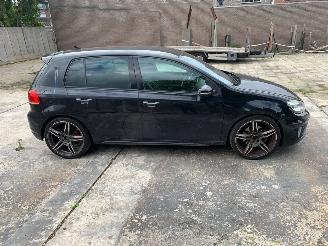 Volkswagen Golf 2.0 GTI picture 8
