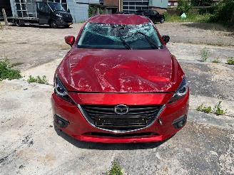 krockskadad bil auto Mazda 3  2014/2
