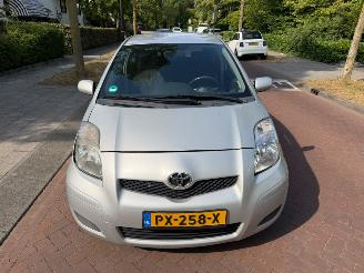 Coche accidentado Toyota Yaris 1.3 VVTi 2009/12