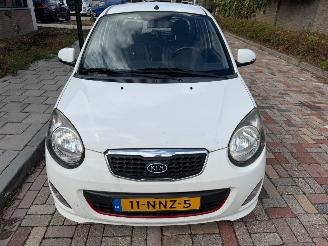 Vaurioauto  passenger cars Kia Picanto 1.1 R-SPORT 2010/10