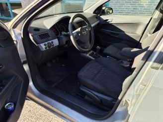 Opel Astra 1.6 EDITION picture 12
