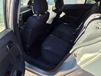 Opel Astra 1.6 EDITION picture 13