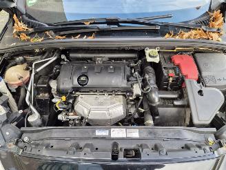 Peugeot 308 1.6 VTI XS picture 14