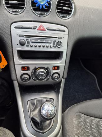 Peugeot 308 1.6 VTI XS picture 12