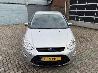 uszkodzony samochody osobowe Ford S-Max 1.6 ecoboost PLATINUM 7 PERS 2015/1