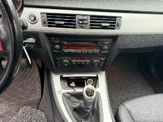 BMW 3-serie 318 I HIGH EXECUTIVE picture 19